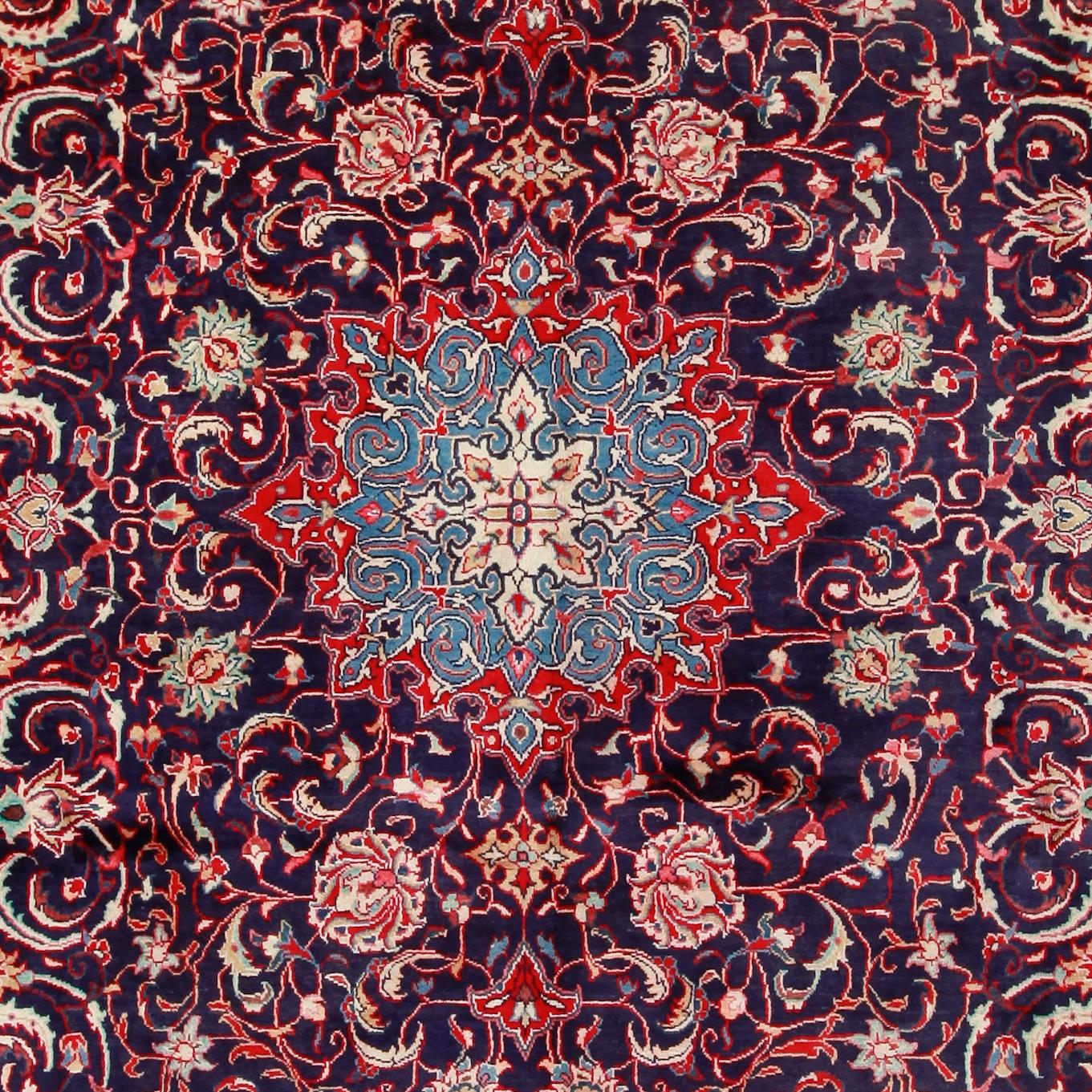MATTA, Sarouk, ca 378 x 293 cm.