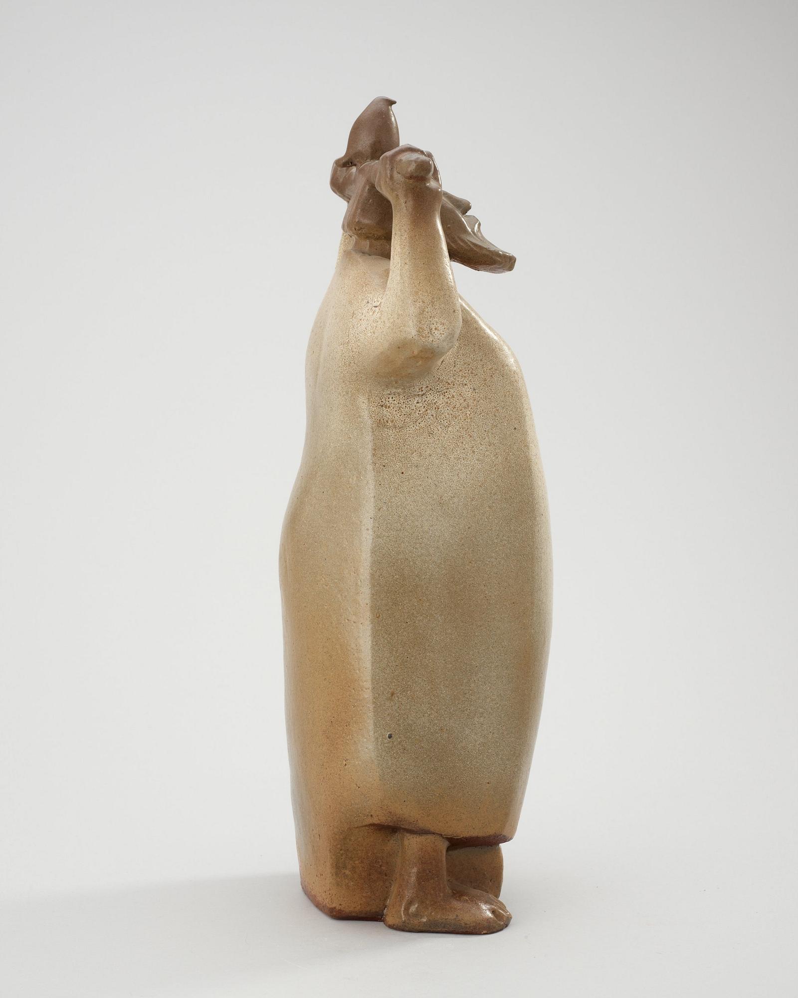 ÅKE HOLM, skulptur, "Noa med duvan", Höganäs 1960-tal.