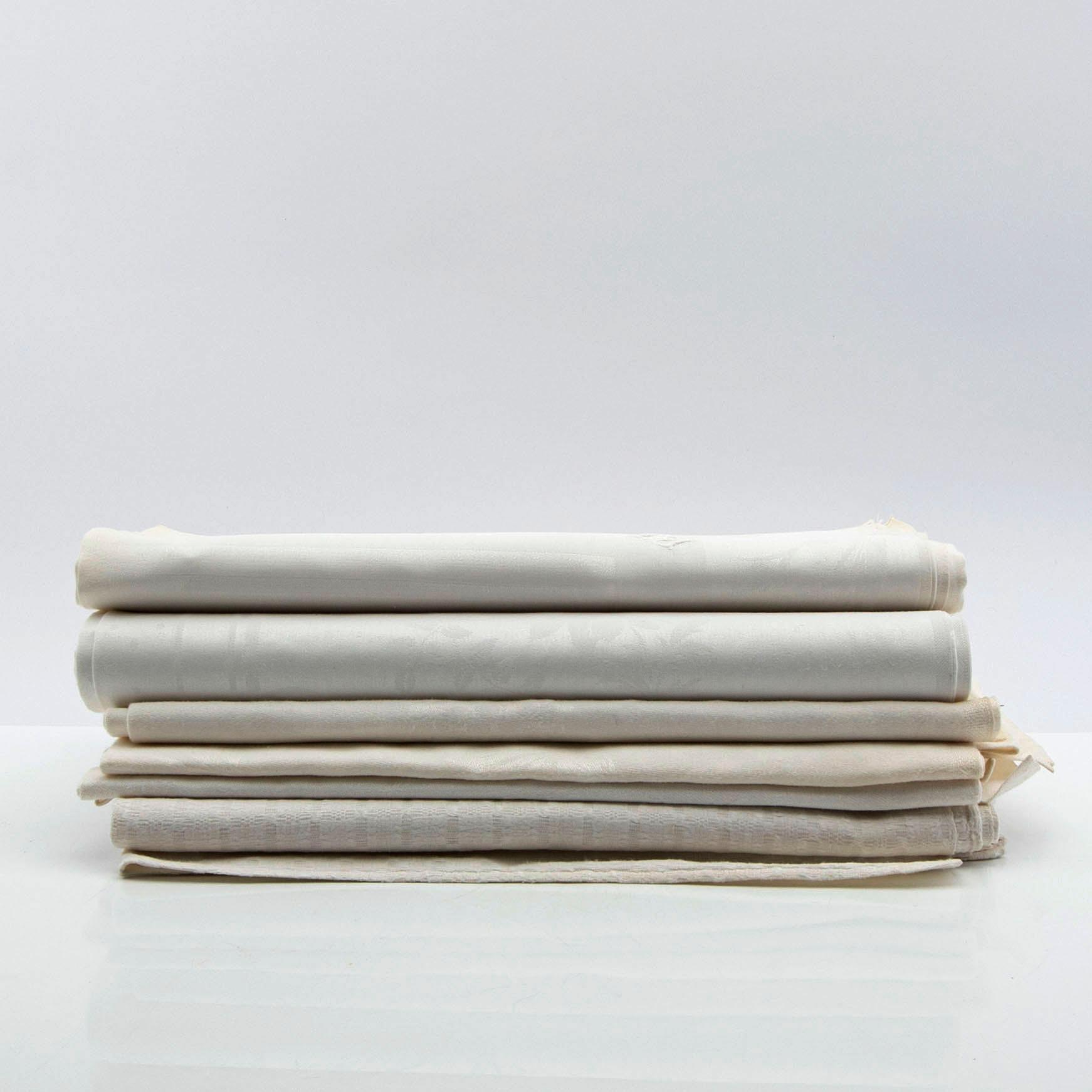 Tablecloths 5 pcs linen/damask first half of the 20th century.