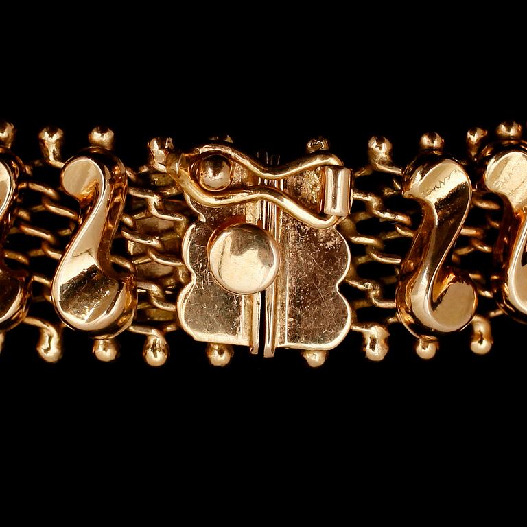 COLLIER, 18 k guld. Vikt ca 41 g.