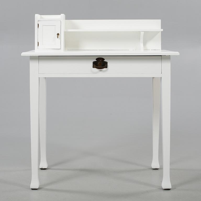 SKRIVBORD, jugend, 1900-talets början.