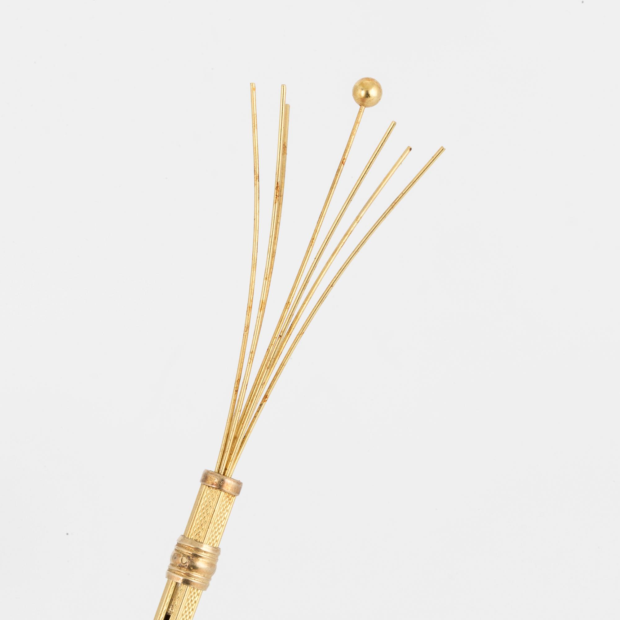 CHAMPAGNE WISK, with chain 18K gold.