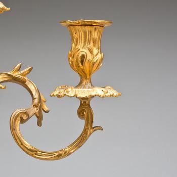 KANDELABRAR, ett par. Rokokostil. 1900-tal.