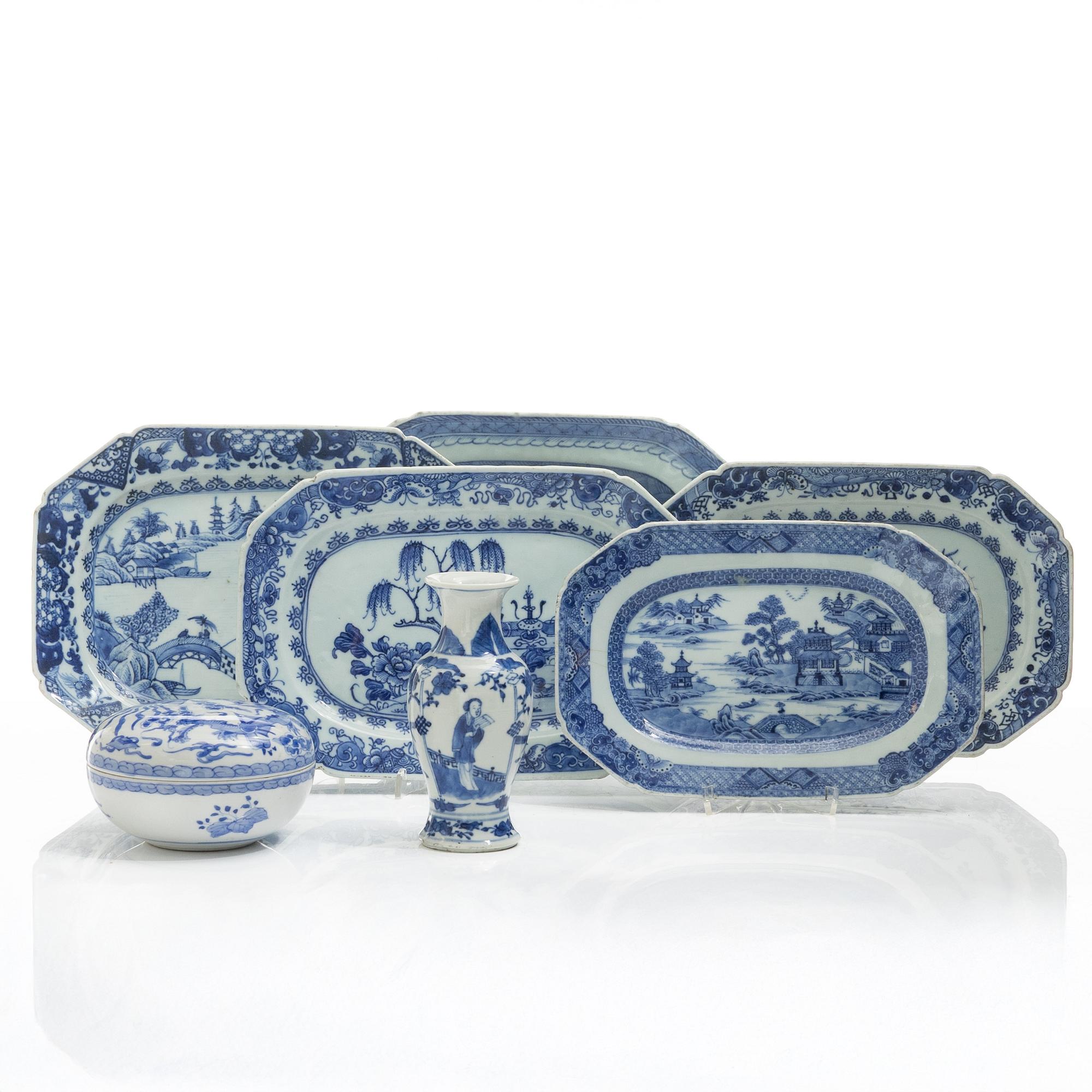 Stekfat, 5 st, kompaniporslin, Qingdynastin, Kina, 1700/1800-tal samt ask med lock och vas, Kina, 1900-tal.