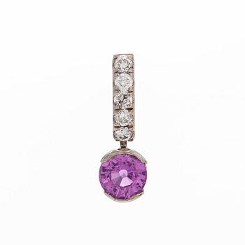 Riipus, 14K valkokultaa, pinkki safiiri ja briljanttihiottuja timantteja.