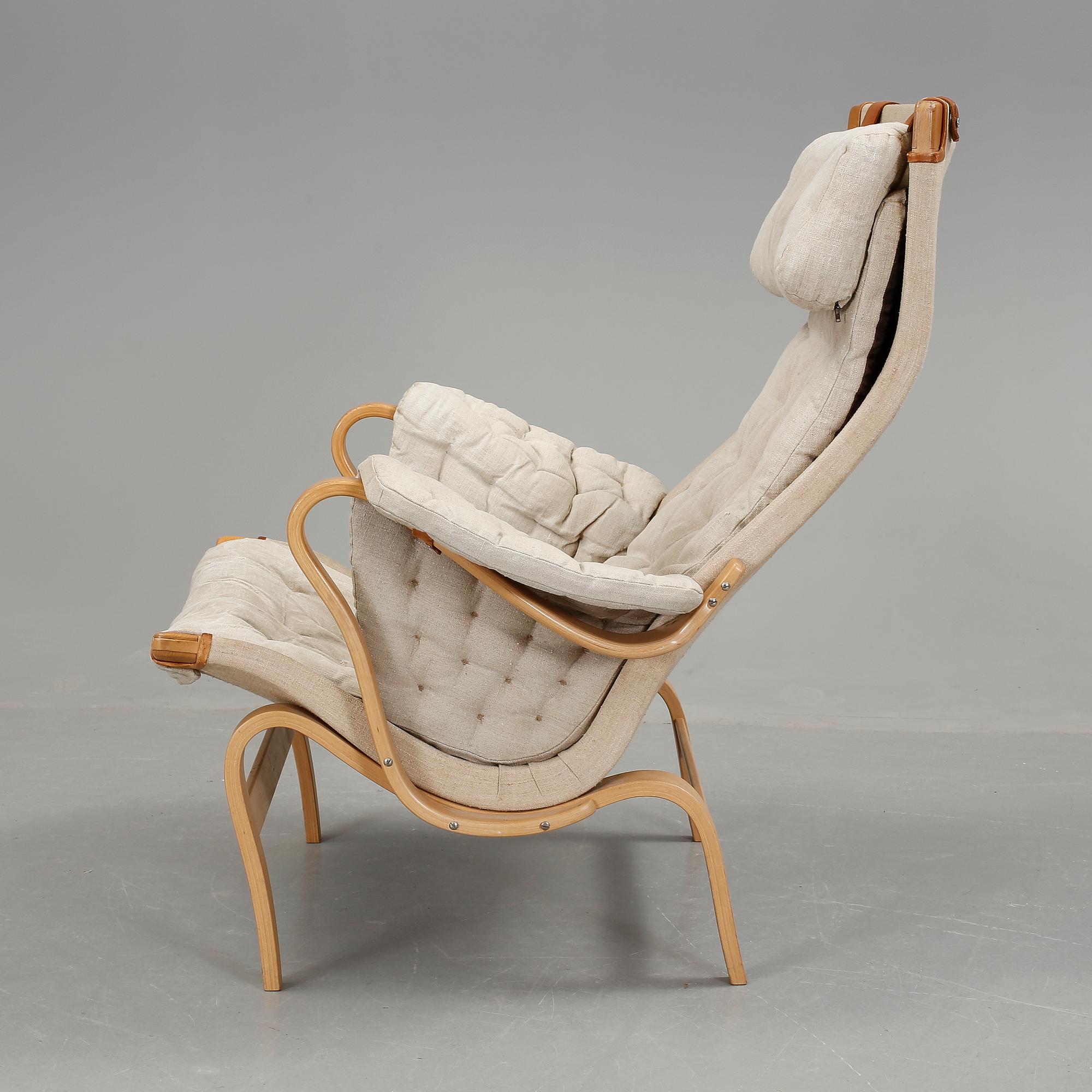 FÅTÖLJ, "Pernilla", Bruno Mathsson, DUX, 1900-talets andra hälft.