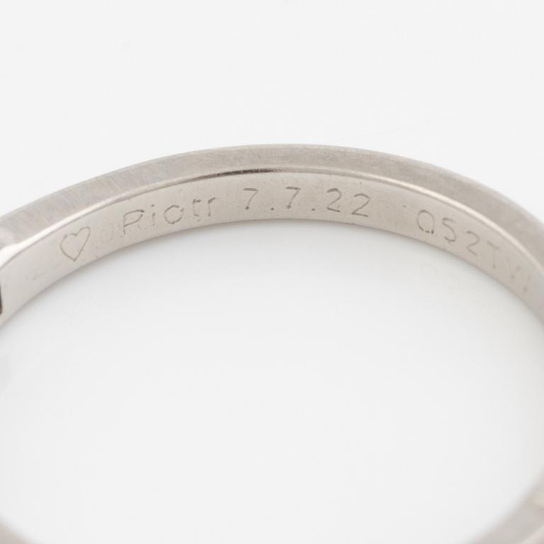 Ring platina med baguette- och runda briljantslipade diamanter, Emma Engelbert.