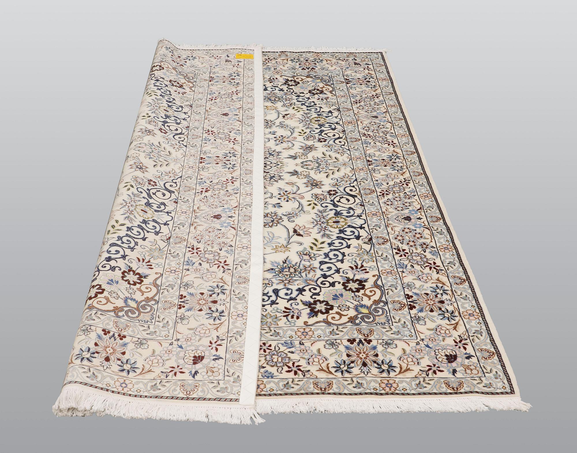 Matta, Nain part silk s.k 9LAA, ca   260 x 175 cm.