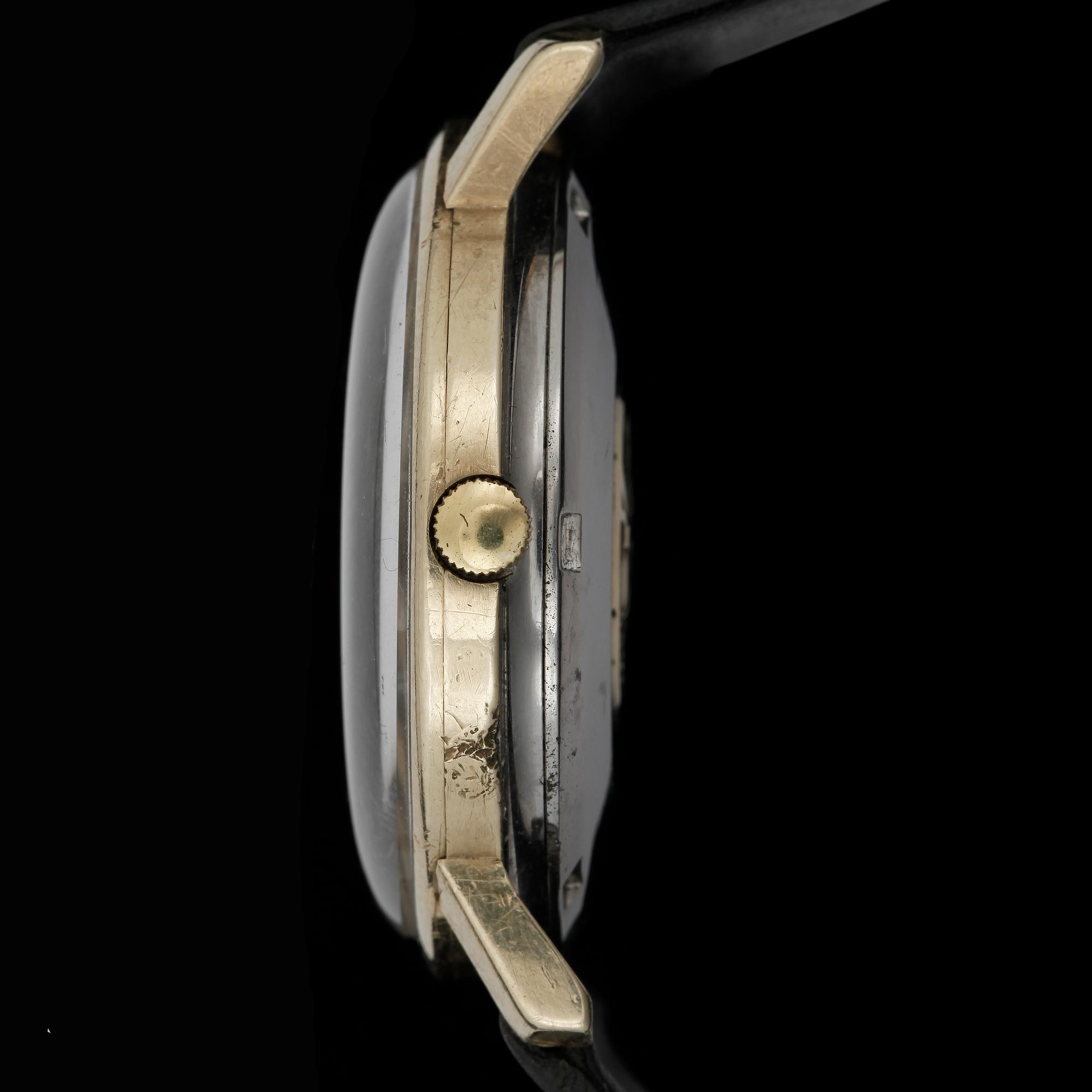 ARMBANDSUR, herr, Omega, "Constellation", automatisk, guld på stål.