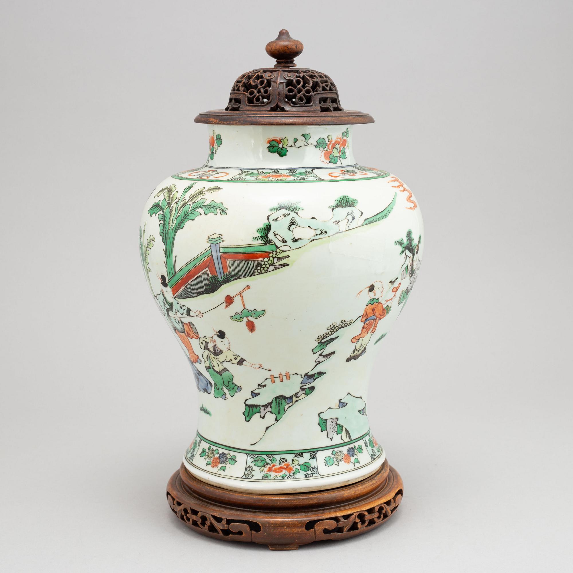 A Chinese famille verte Kangxi style vase, 20th Century.