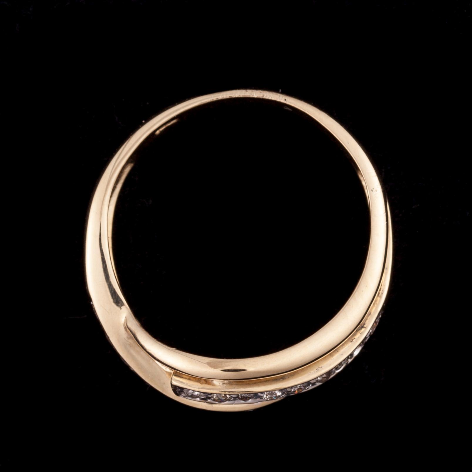 RING, 14K guld, briljantslipade diamanter. Vikt ca 3,4 g.