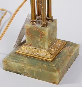 BORDSARMATUR, onyx, mässing, tidigt 1900-tal.