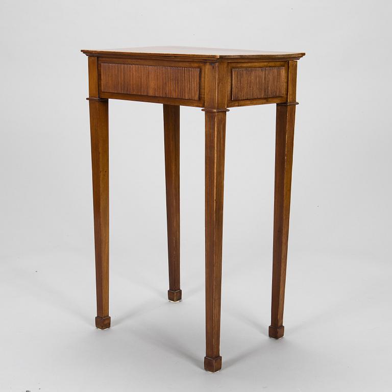 A French Directoire table circa 1800.