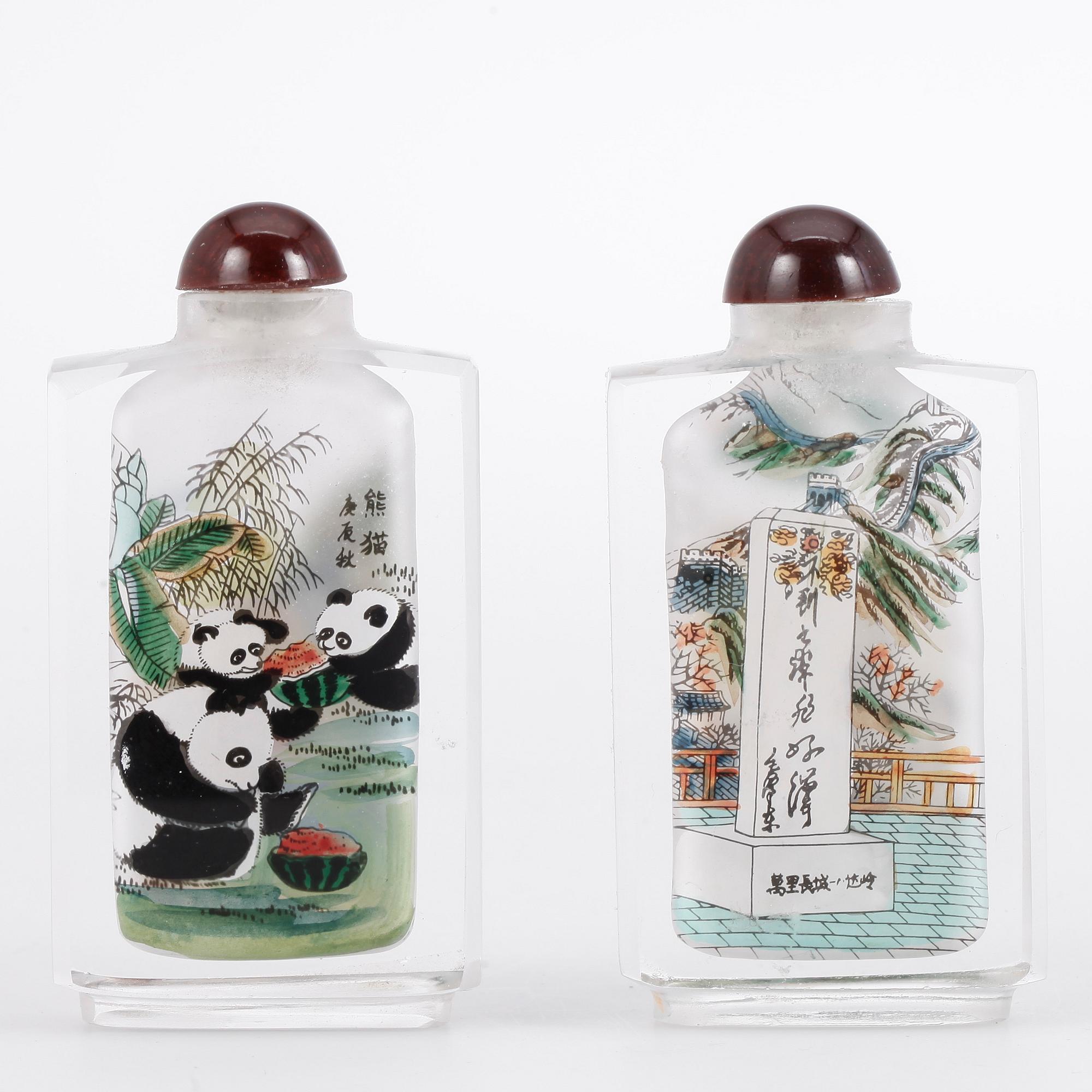 SNUSFLASKOR, ett par, glas Kina, 1900-tal.