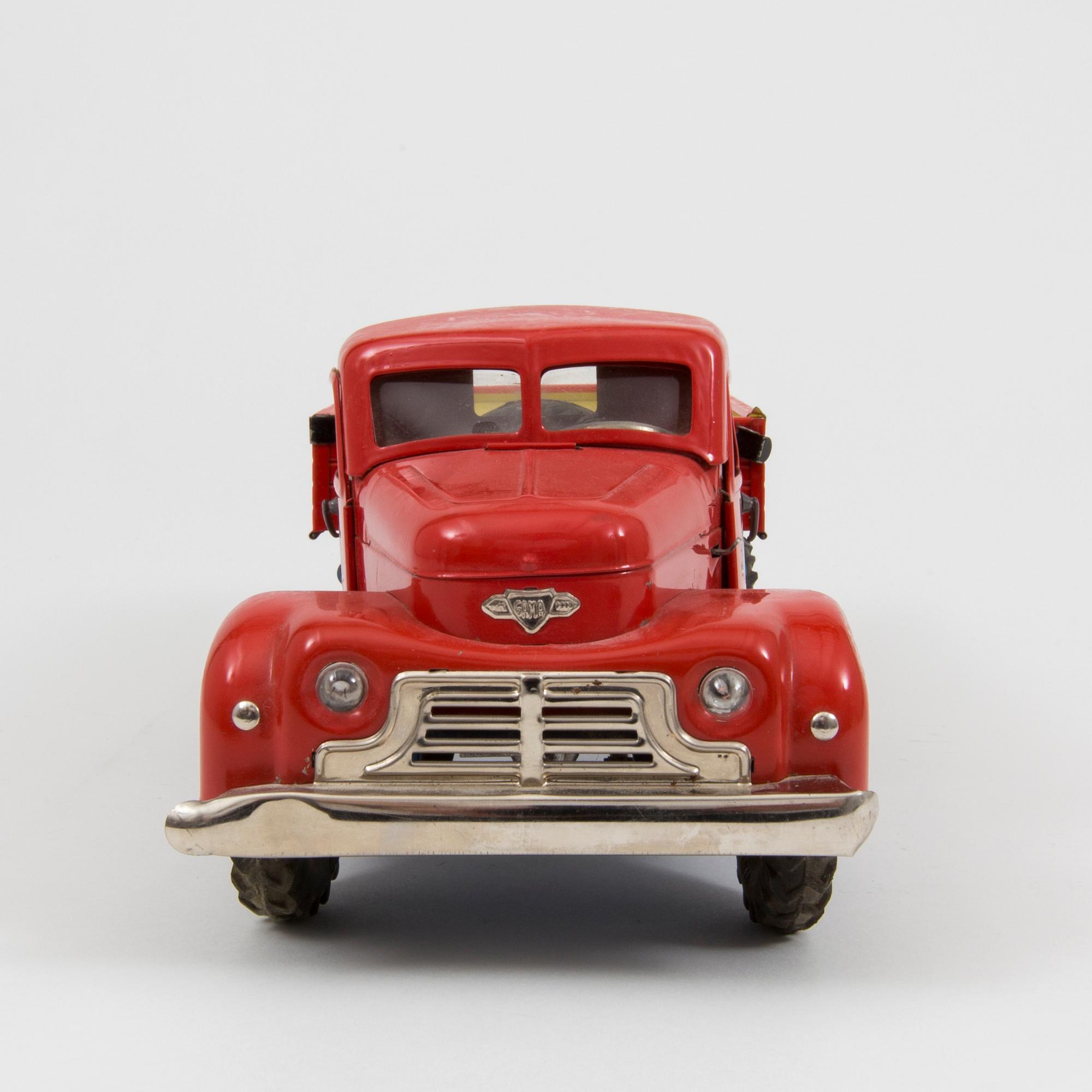 A tinplate Gama 501 truck, Germany, 1950s.