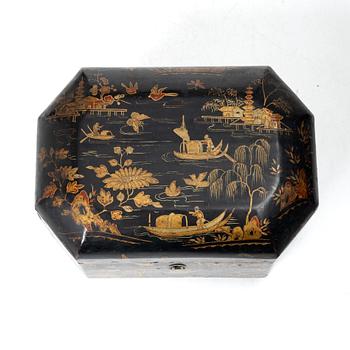 A Chinese laquered wooden box, around 1900.