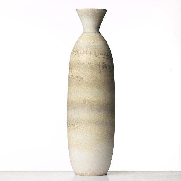 Carl-Harry Stålhane, a large stoneware vase, Rörstrand, Sweden 1950's.