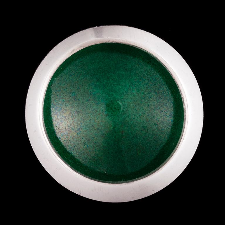 RING, silver, grön emalj. Åbo Guldsmeds Åbo 1972. Vikt ca 11,9 g.