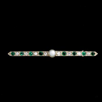 A BROOCH, pearl, old cut diamonds, emeralds. Mattinsson, Stockholm.