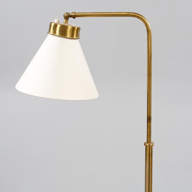 GOLVLAMPA, modell "G1842", Josef Frank, Firma Svenskt Tenn, 1900-talets senare del.