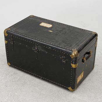 A trunk, first half of the 20th century.