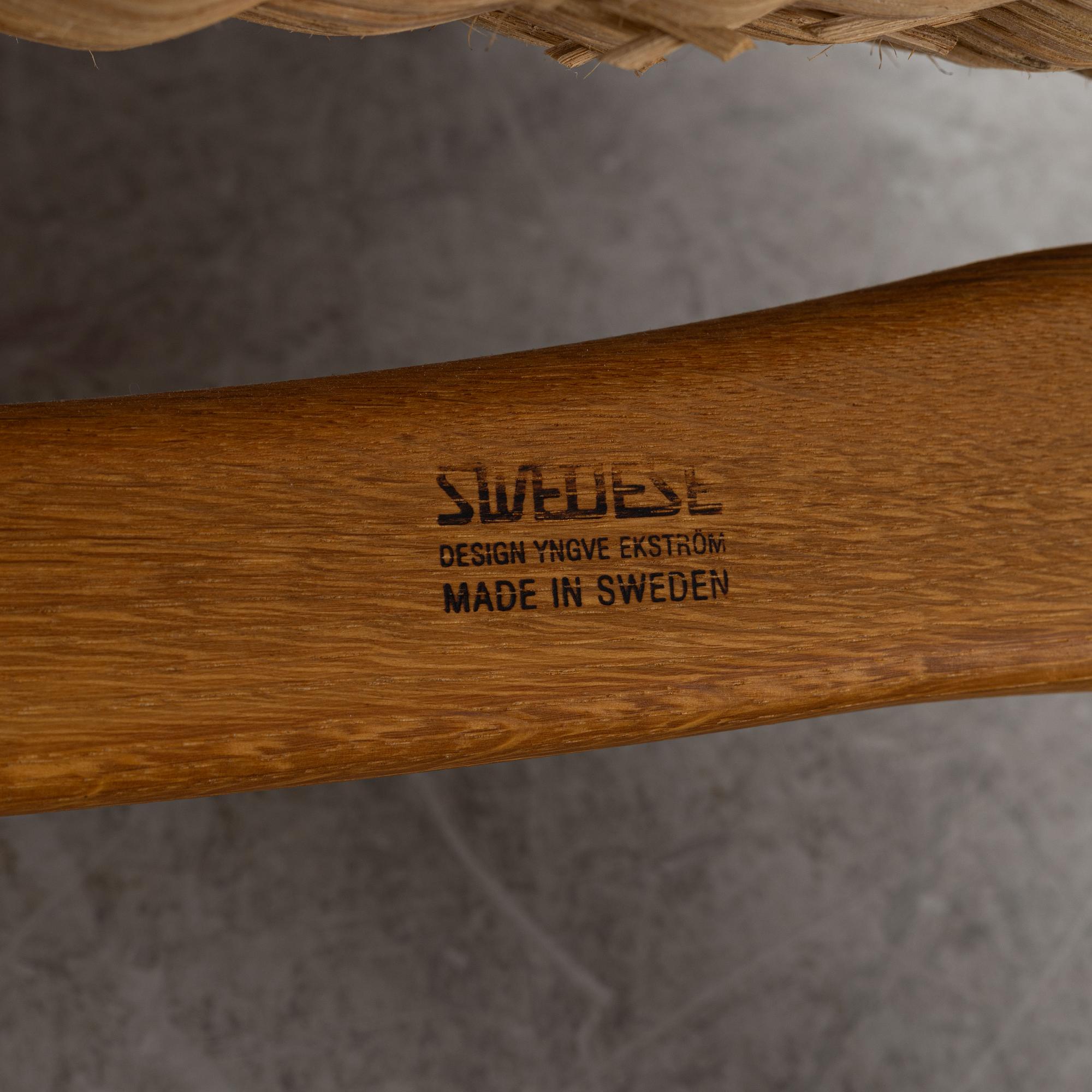 Yngve Ekström, fåtölj samt fotpall, ”Lamino”, Swedese.