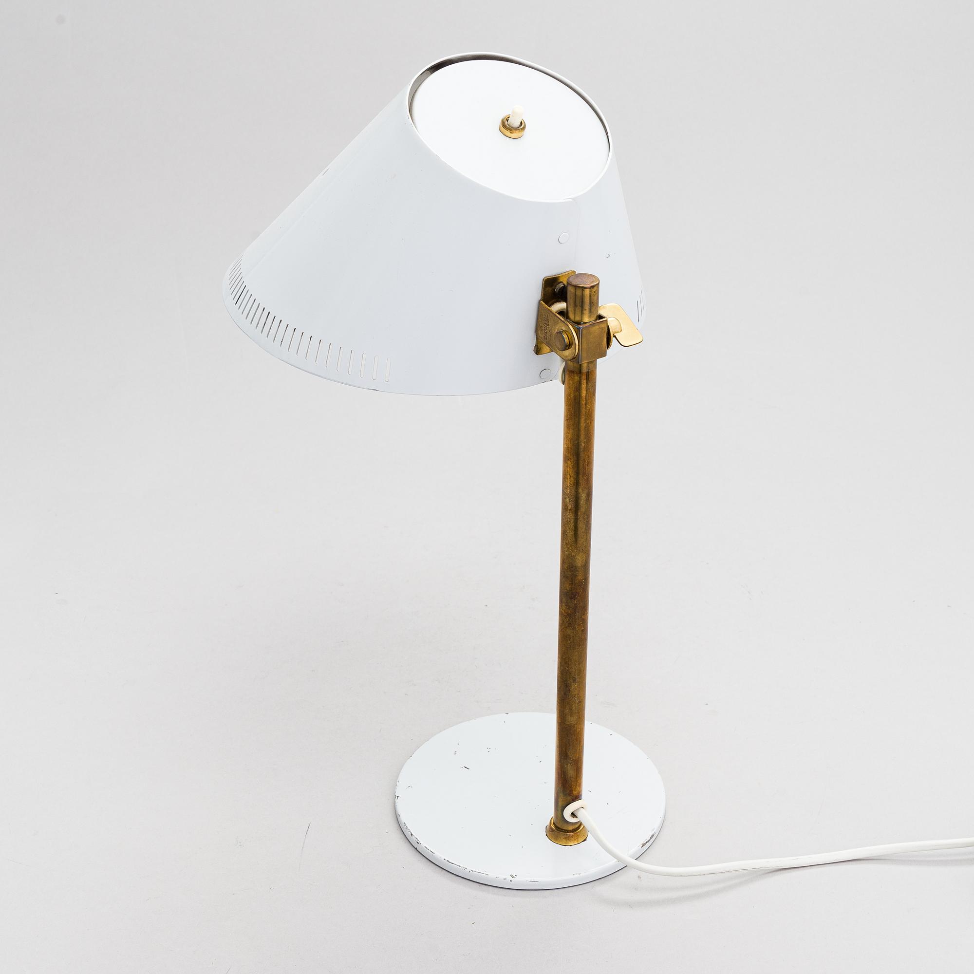Paavo Tynell, A mid-20th-century '9227' table lamp for Idman, Finland.