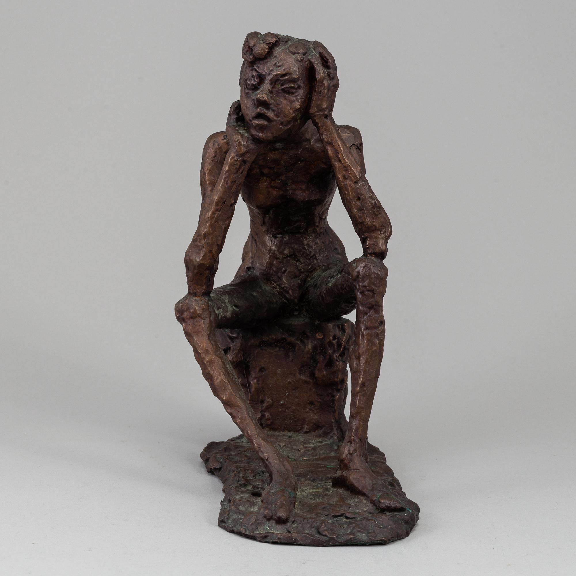 A signed Puck Stocklassa, sculpture.