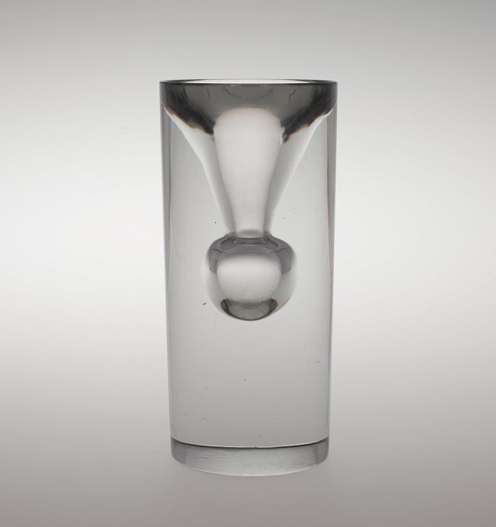 Tapio Wirkkala, A VASE, 3577.