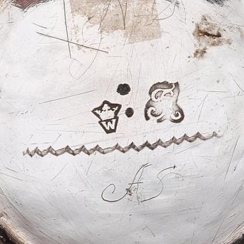 A Swedish 18th century parcel-gilt beaker, makers mark of Sven T. Röding, Växjö (1736-1754).