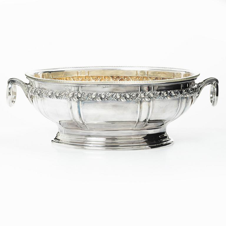 Silver jardinière with glass liner, Swedish import mark from Gothenburg 1924.