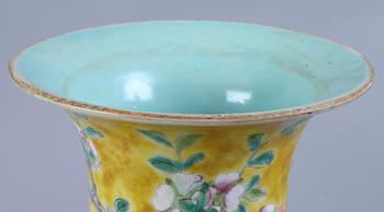 GOLVVAS, porslin, Kina, 1800/1900-tal.