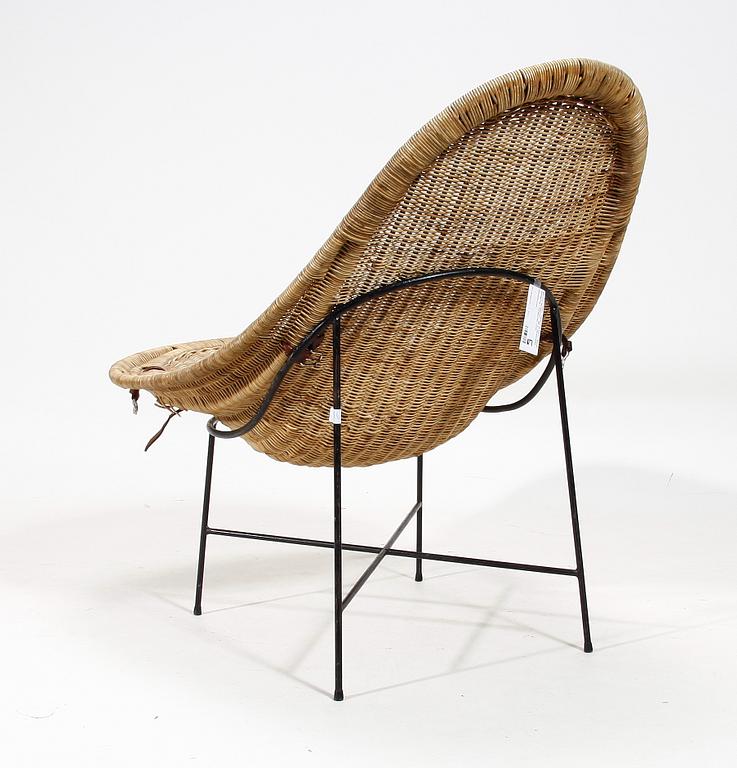 STOL, "Stora Kraal". Kerstin Hörlin-Holmquist, NK:s verkstäder, Nyköping. Formgiven 1952.