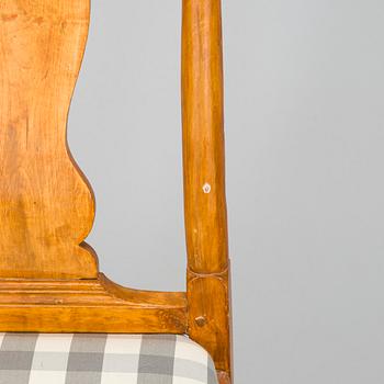 Two baroque/ rococo chairs, first half of the 18th century.