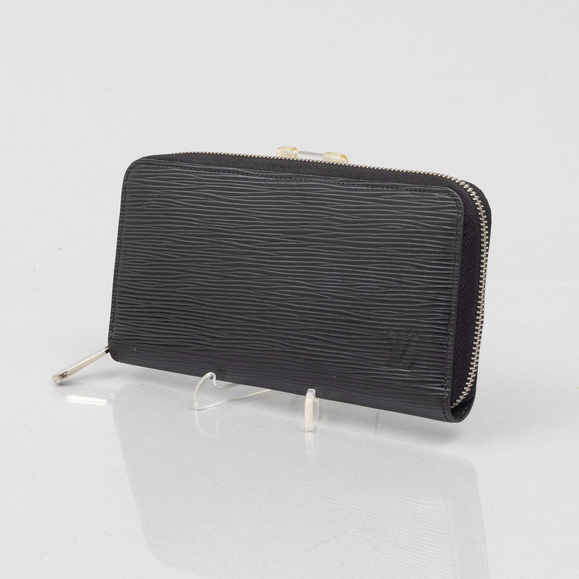Louis Vuitton, wallet, 2018.