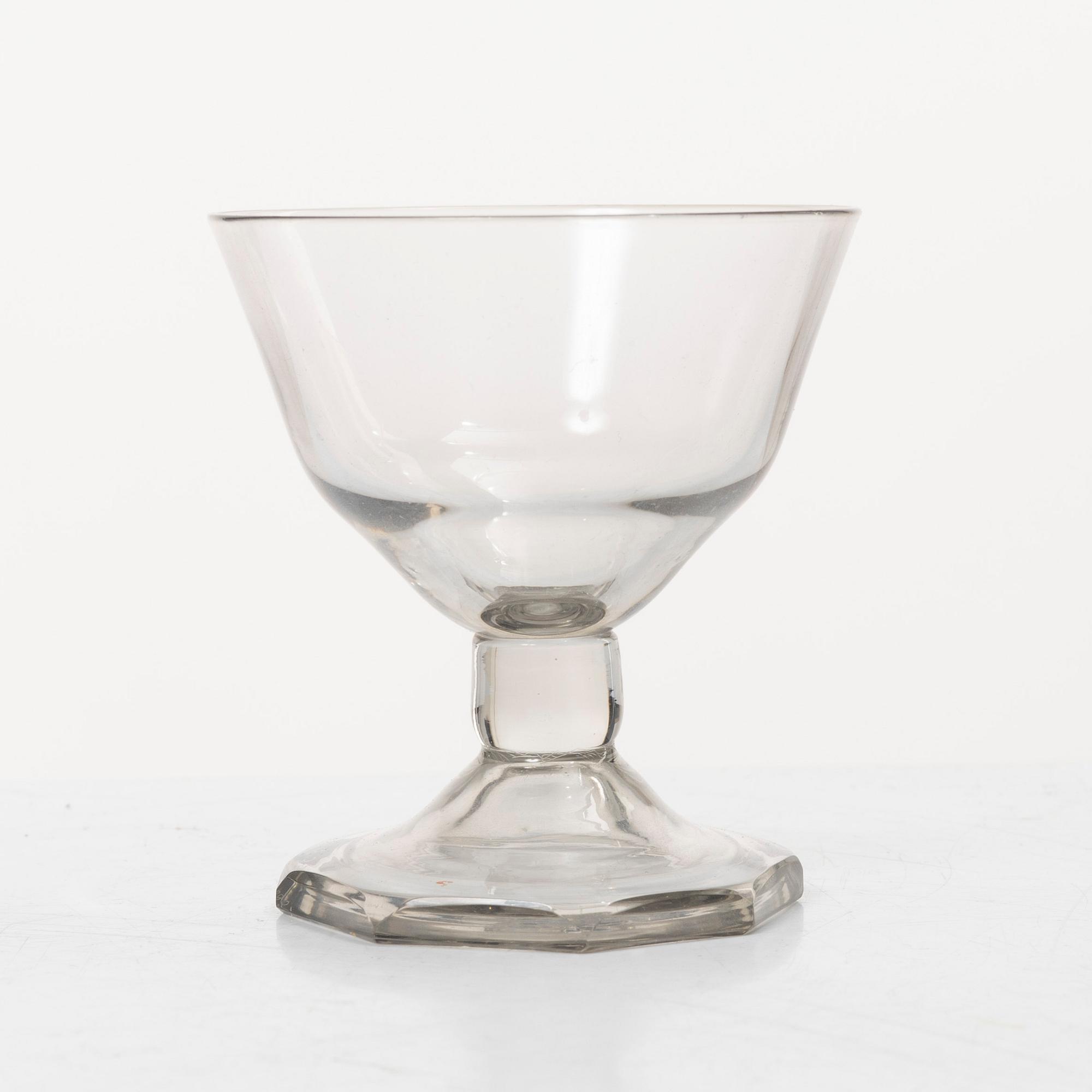 Gerda Strömberg, Glasservis, 55 delar, "Hörningsholm", Strömbergshyttan.