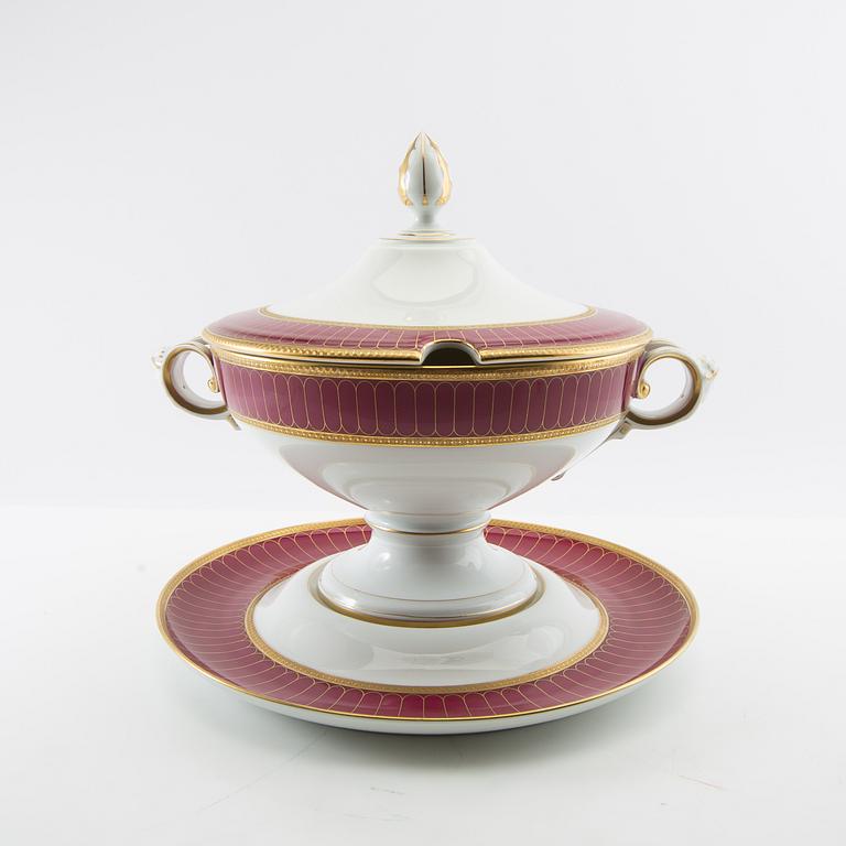 Tureen with lid and plate Rosenthal mid-20th century porcelain.