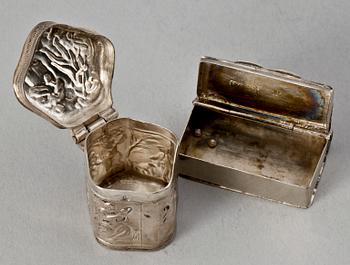 DOSOR, 2 st, silver, bla Nederländerna. 1800-tal.