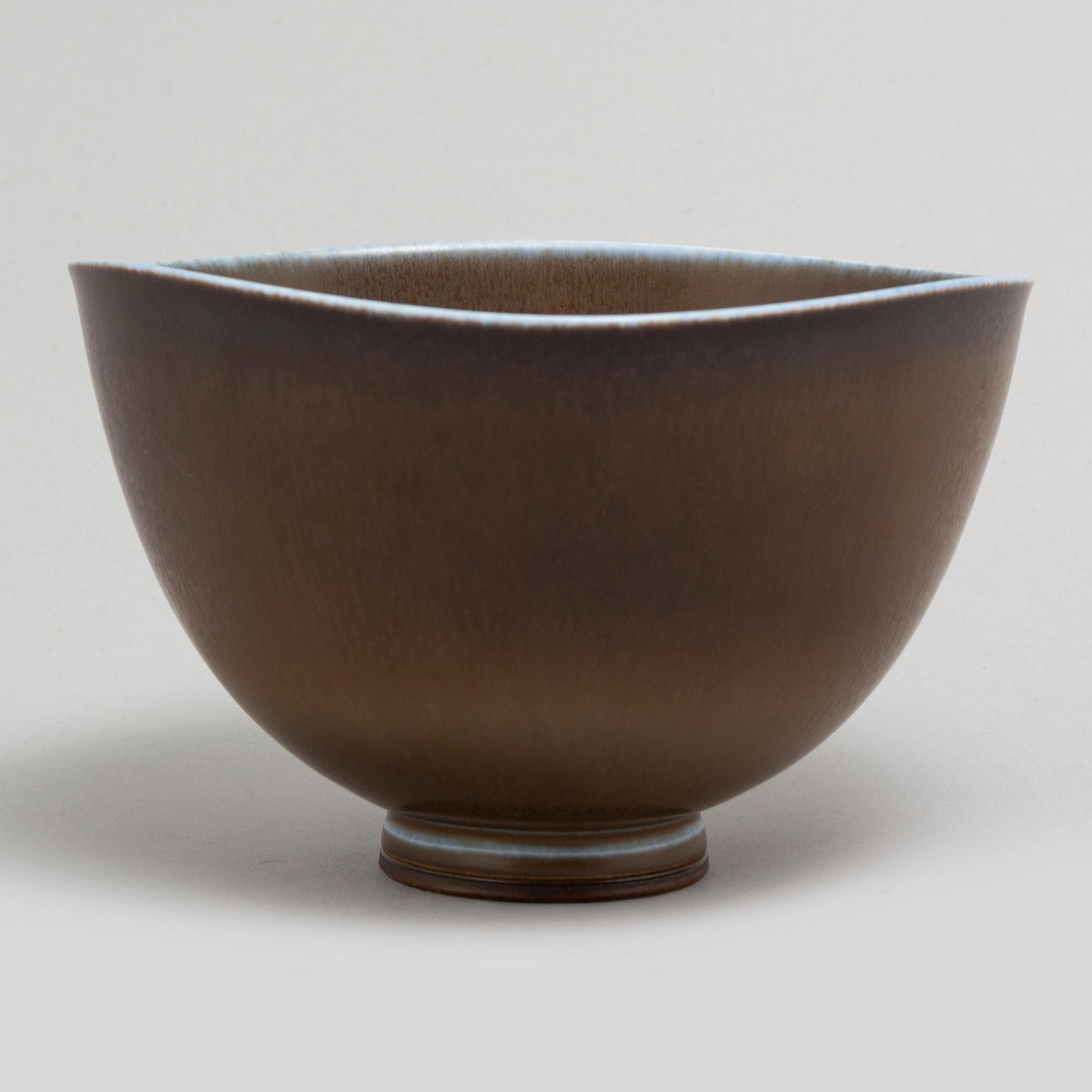 BERNDT FRIBERG, a stoneware bowl from Gustavsberg studio, signed.