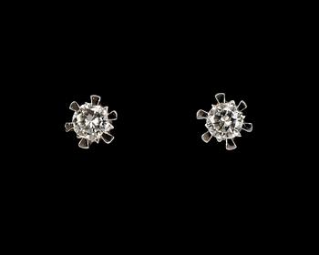 794. EARSTUDS, brilliant cut diamonds, app. tot. 0.35 cts.