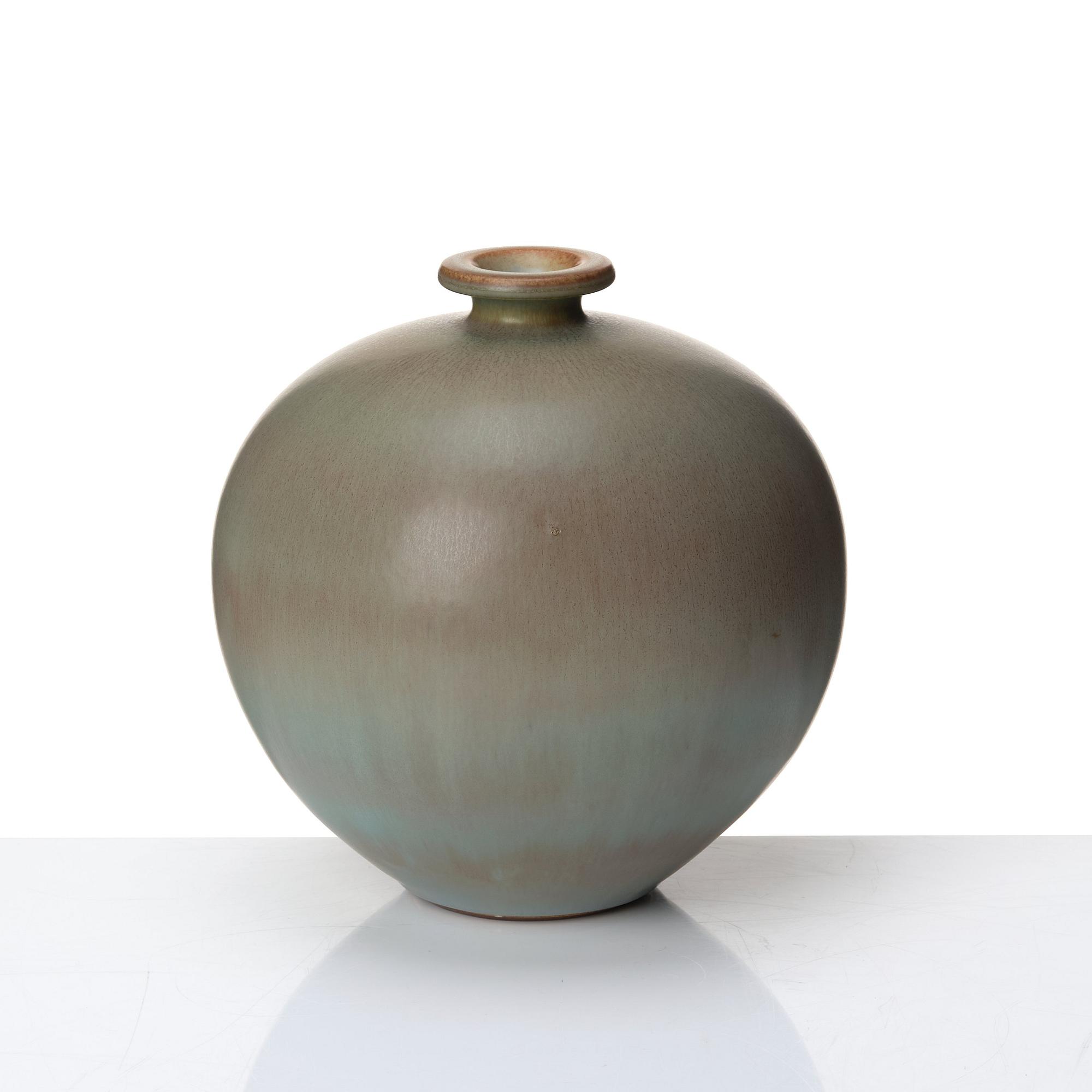 Berndt Friberg, a stoneware vase, Gustavsberg studio, Sweden 1968.