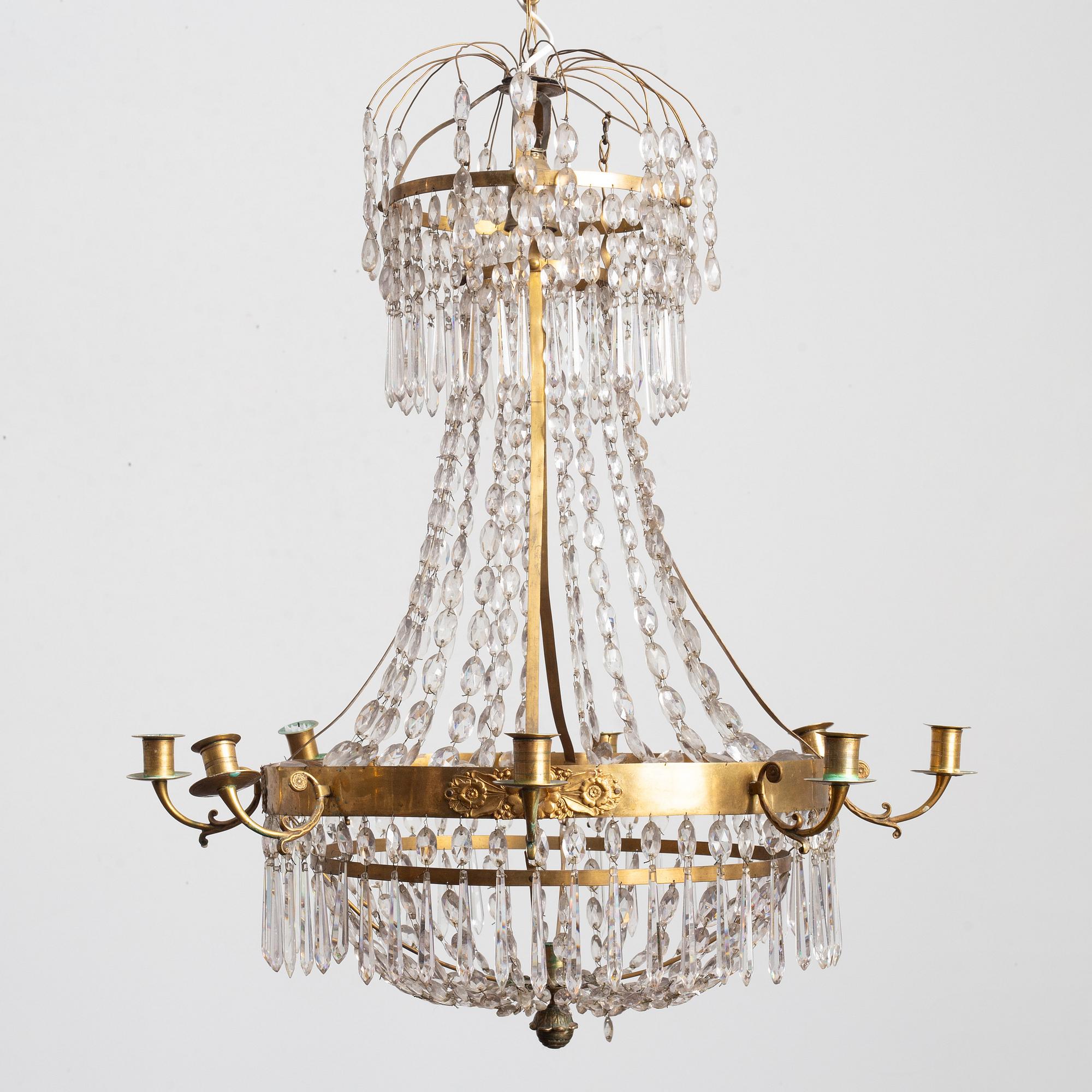 Ljuskrona, empire, 1800-talets första hälft.