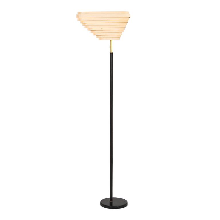 Alvar Aalto, an 'Angel's Wing' floor lamp. Manufactured by Valaistustyö.