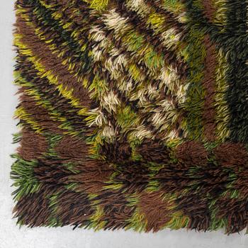 MARIANNE RICHTER, A CARPET, a machine made pile, "Kolmården", from the "Östergyllen" series, ca 275 x 191,5 cm.