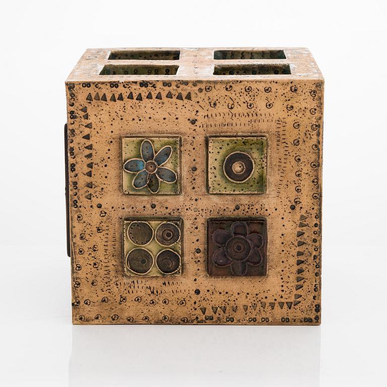 Rut Bryk, a sculpture / ceramic cube 'Chimney' signed BRYK.