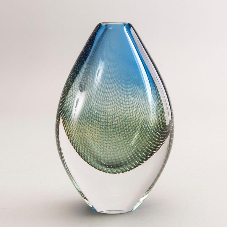 Sven Palmqvist, a 'Kraka' glass vase, Orrefors, signerad.