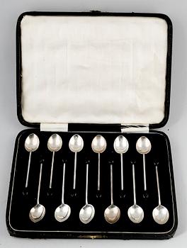 MOCKASKEDAR, 12 st, silver, Walker & Hall, Sheffield 1926. Tot vikt ca 75 g.