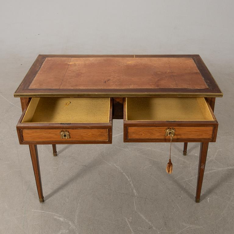 Desk, first half of the 20th century.