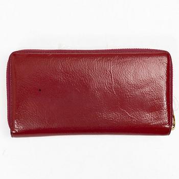 Yves Saint Laurent, a wallet.