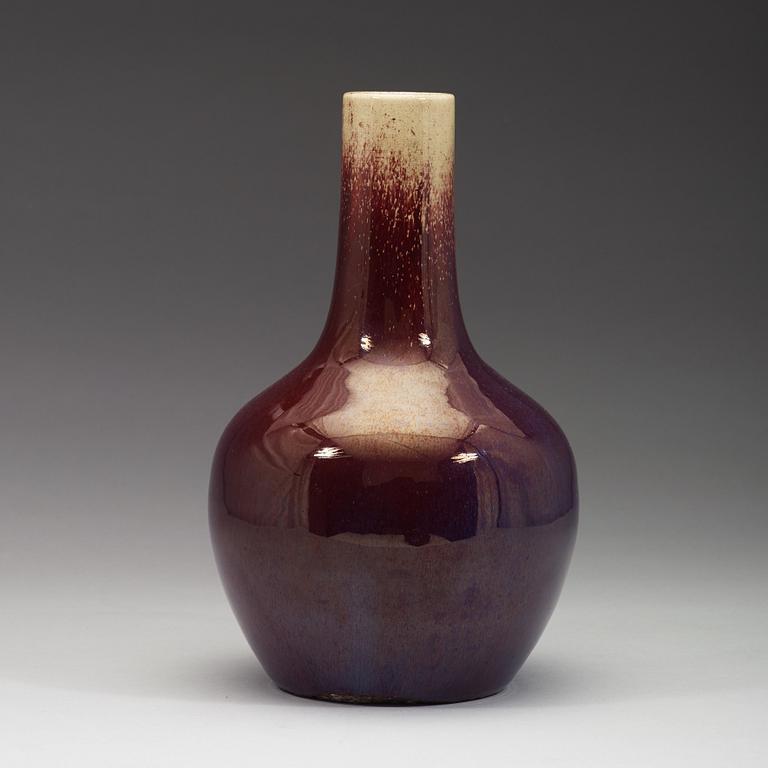 A flambé glazed vase, Qing dynasty, early 19th century.